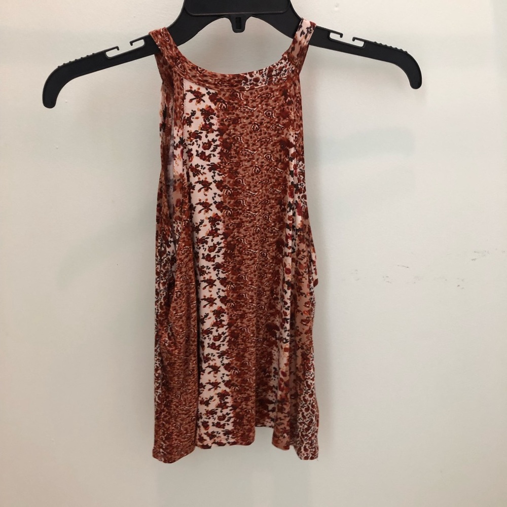 Top - Picture 2 of 2